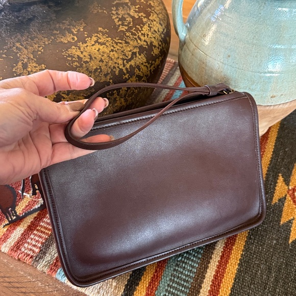 Elegant Brown Leather Zip Top Clutch - Picture 6 of 6